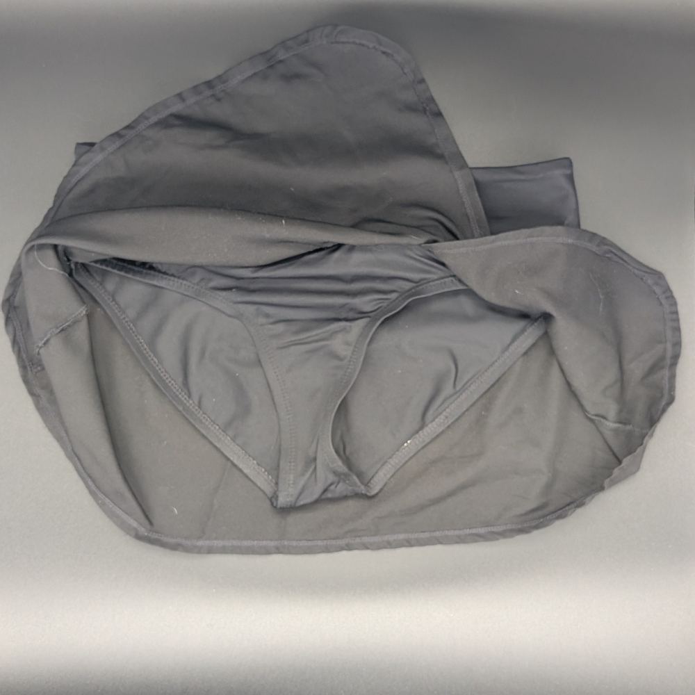 Nike Women's Swim Solid Black Board Skirt - Picture 12 of 15